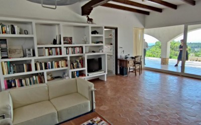 Villa i finca-stil med panoramautsikt over Altea-bukten.